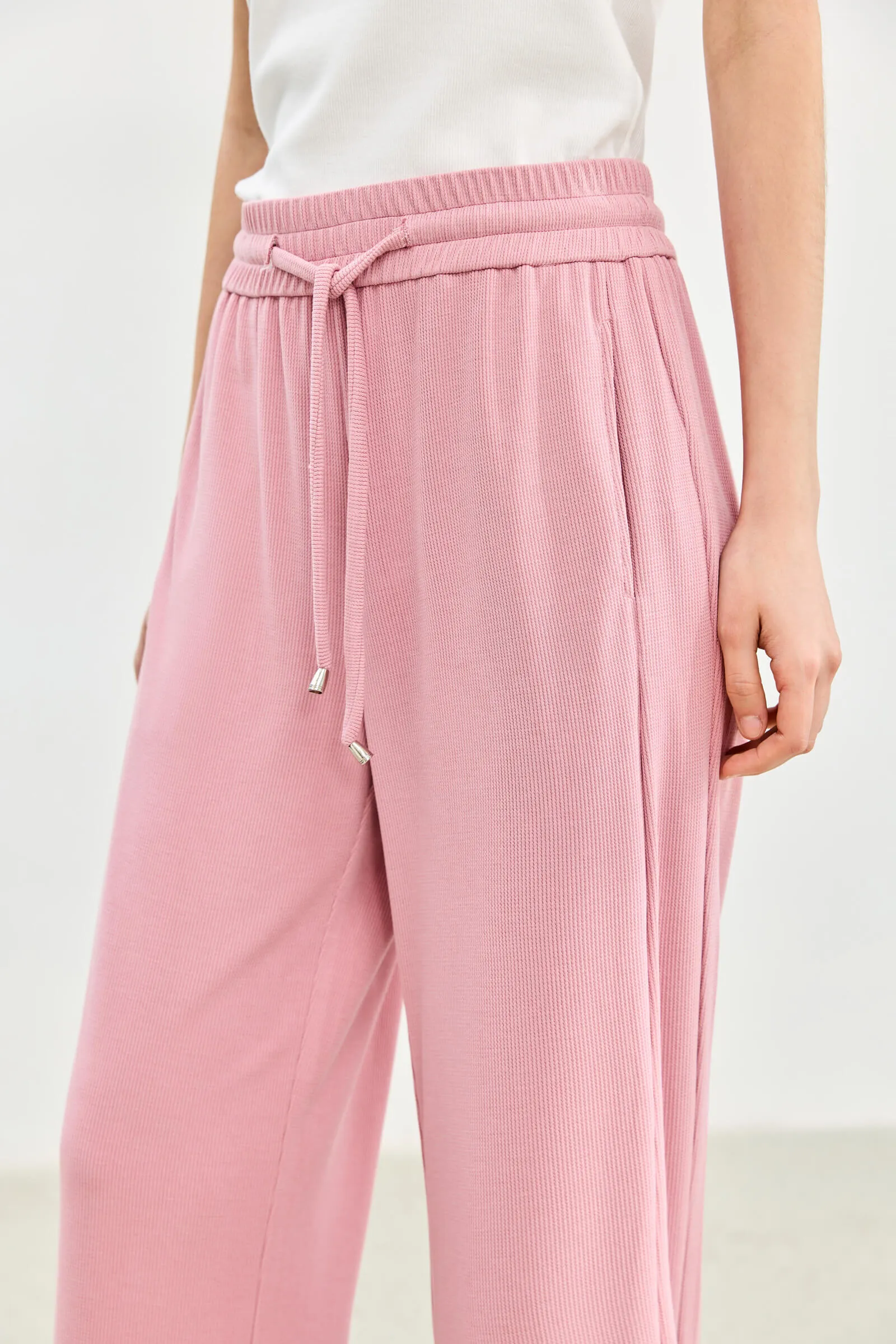 LILY Fashionable Casual Pants