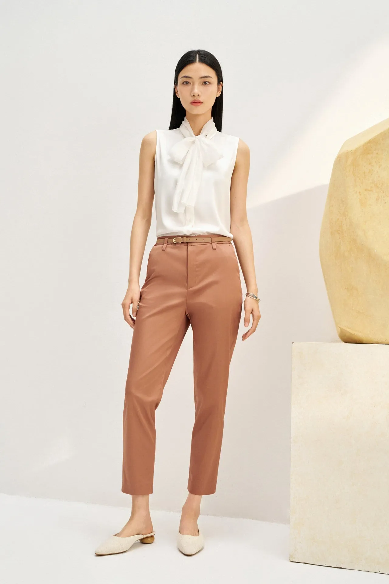 Stretchable Satin Cigarette Cropped Pants with Belt